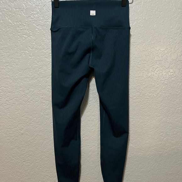 Vuori Inversion Rib Legging - Picture 5 of 7